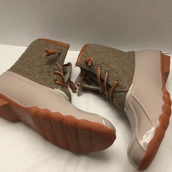 SEVEN7 WOOL GOOSE BOOTS size 9 women - Picture 3 of 8